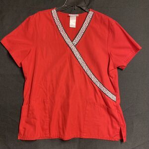 SB SCRUBS Red White Black Animal Uniform Scrub Top Size M Pockets